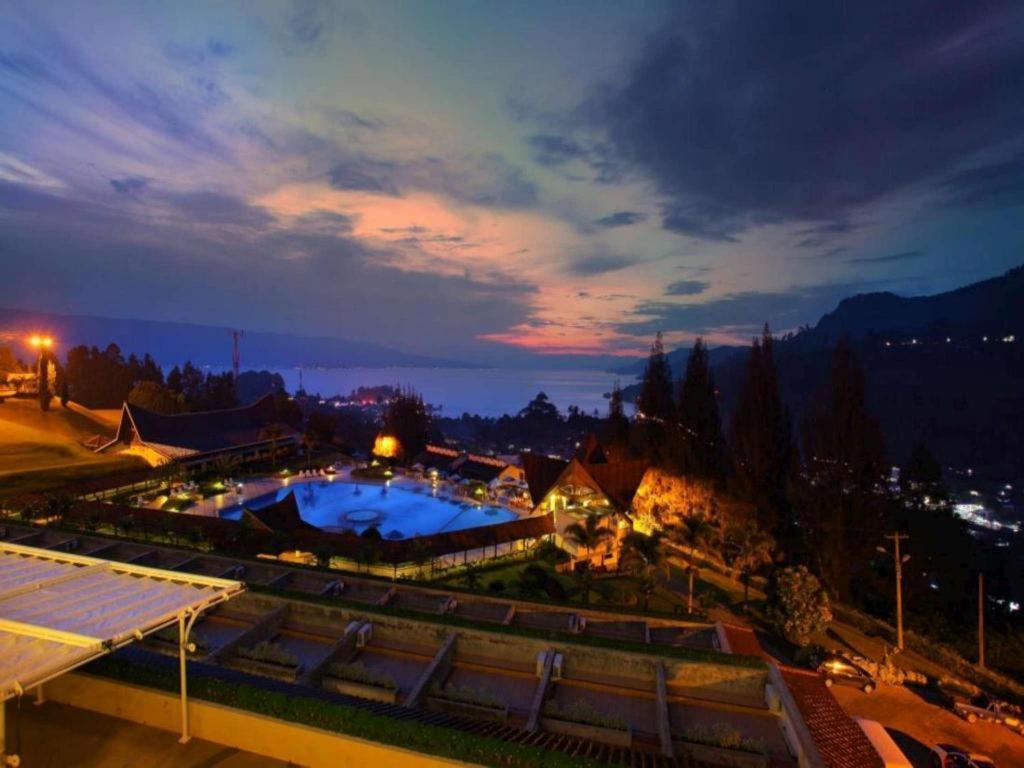 Hotel Niagara Parapat Dış mekan fotoğraf